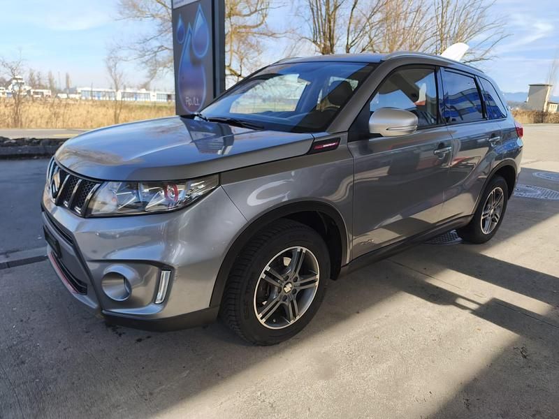Gebraucht Suzuki Vitara 140 PS (102 kW) 2016 SUV