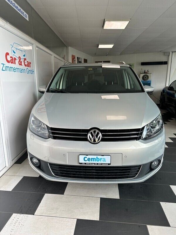 Gebraucht 2015 VW Touran Comfortline Van / Kleinbus | CHF 11’500 - Bild 1/4