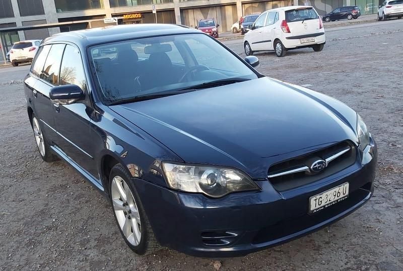 Blau Gebraucht 2004 Subaru Legacy Kombi | CHF 35’000 - Bild 1/4