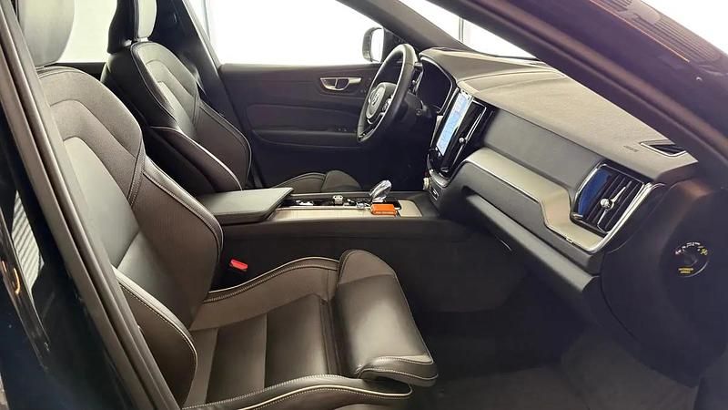 Gebraucht Volvo XC60 Plus 253 PS (186 kW) 2025 Schwarz SUV