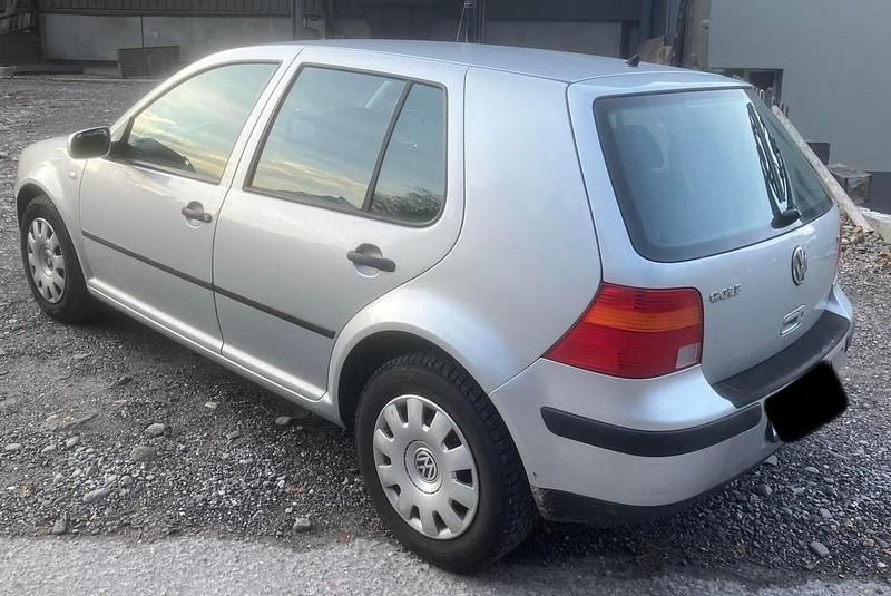 Gebraucht VW Golf IV 100 PS (73 kW) 2002