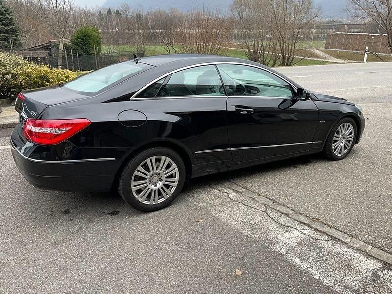 Gebraucht Mercedes E350 292 PS (214 kW) 2009 Coupé