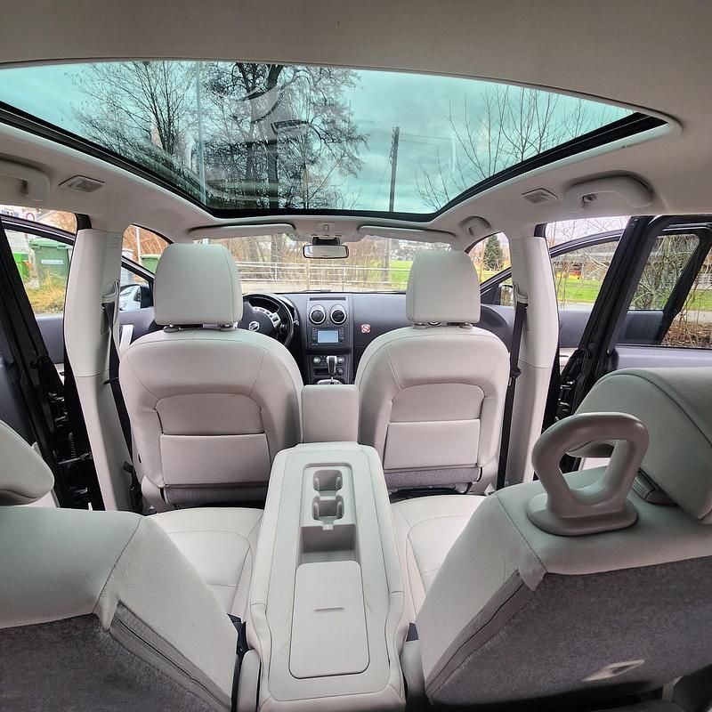 Gebraucht Nissan Qashqai +2 Tekna 141 PS (103 kW) 2010 SUV