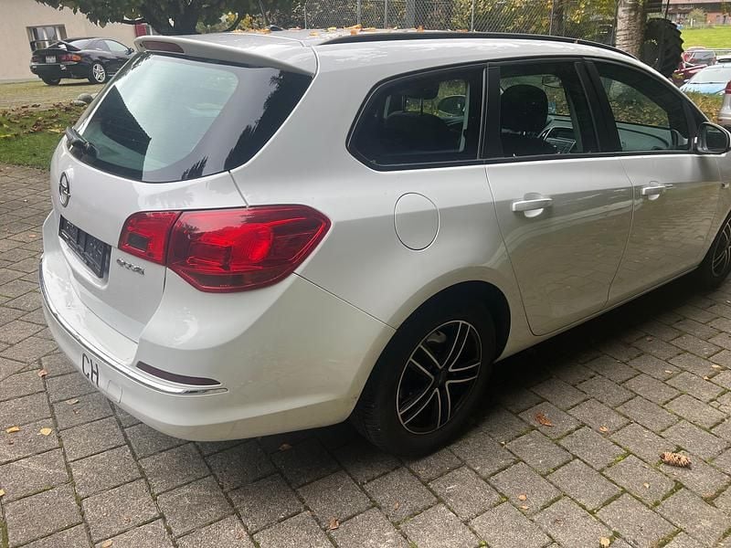 Gebraucht Opel Astra 110 PS (80 kW) 2015
