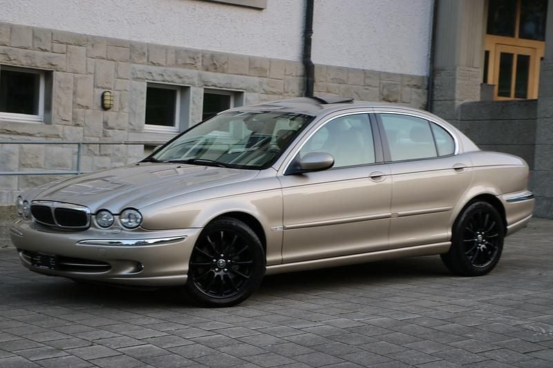 Gebraucht 2005 Jaguar X-type Executive | CHF 9’900 (Teuer) - Bild 1/4