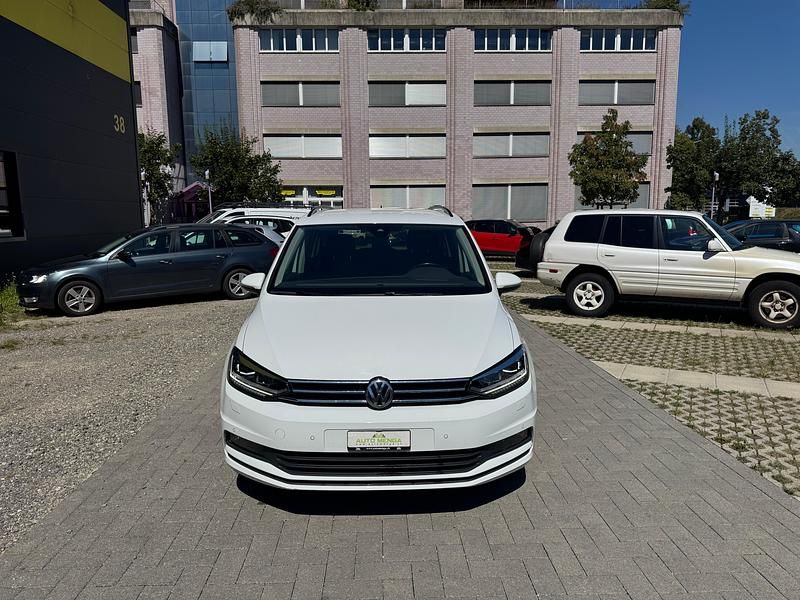 Gebraucht VW Touran Comfortline 150 PS (110 kW) 2020 Van / Kleinbus