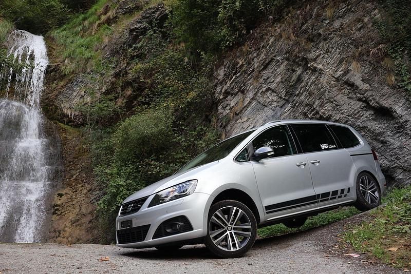 Gebraucht 2016 Seat Alhambra 4Drive Van / Kleinbus | CHF 23’500 (Teuer) - Bild 1/4