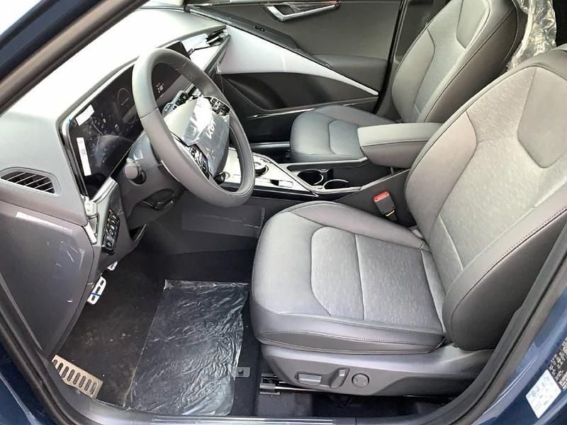 Gebraucht Kia Niro Style 182 PS (133 kW) 2024 Blau SUV