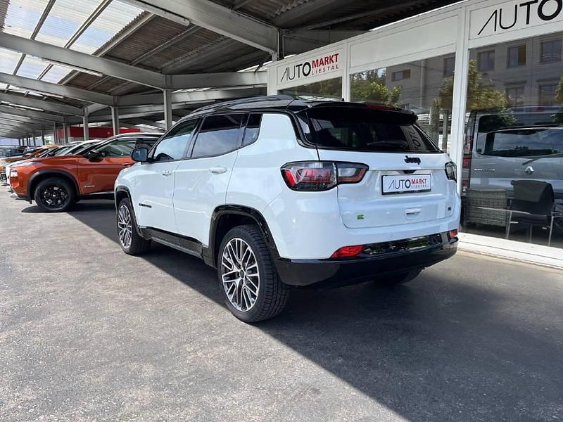 Gebraucht Jeep Compass Summit 131 PS (96 kW) 2024 SUV