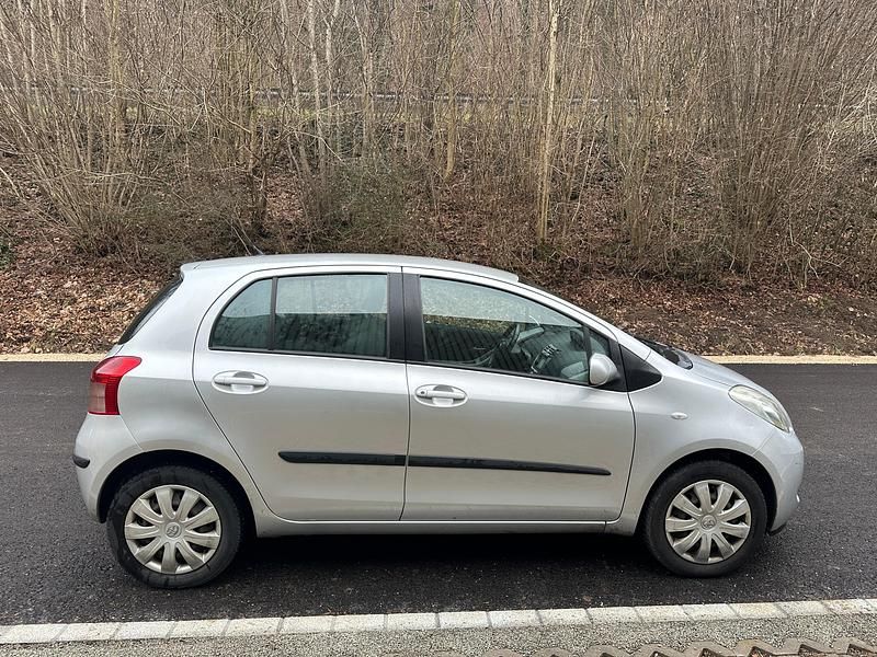 Gebraucht Toyota Yaris Luna 87 PS (63 kW) 2008
