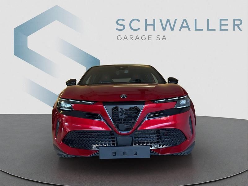 Neu Alfa Romeo Junior Veloce 206 kW (281 PS) 2026 SUV