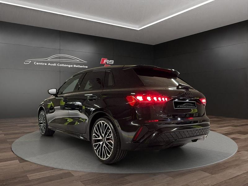 Gebraucht Audi A3 Attraction 150 PS (110 kW) 2025 Schwarz Limousine