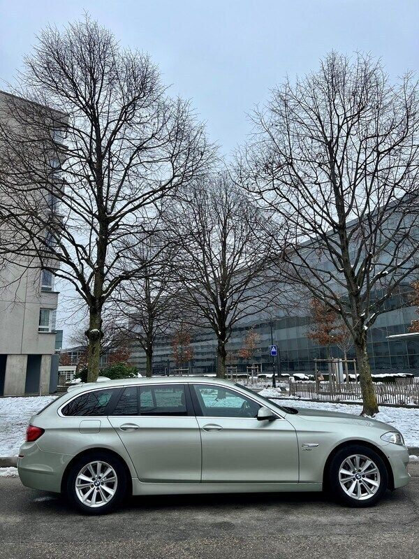 Gebraucht BMW 525 Comfort Edition 218 PS (160 kW) 2012 Kombi
