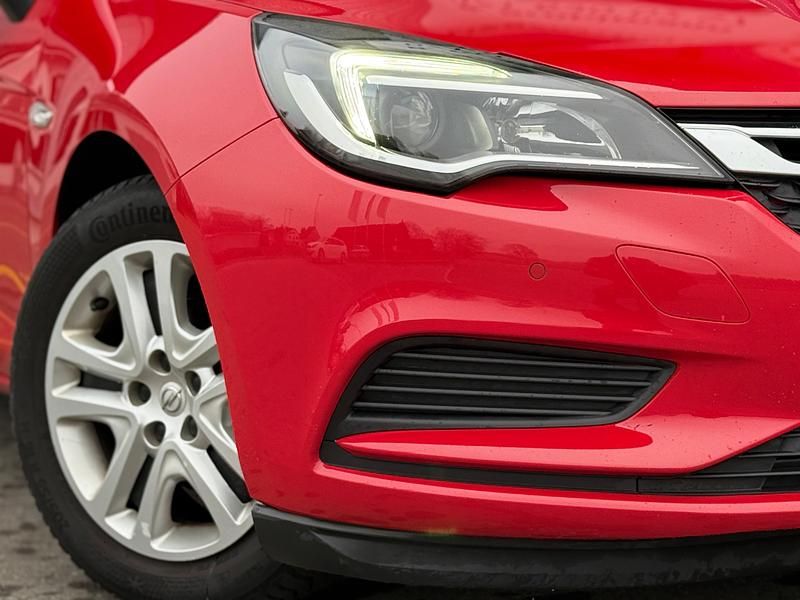 Gebraucht Opel Astra Enjoy 105 PS (77 kW) 2017