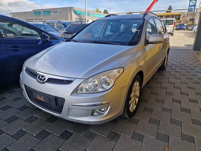 Gebraucht Hyundai i30 Style 116 PS (85 kW) 2008 Kombi