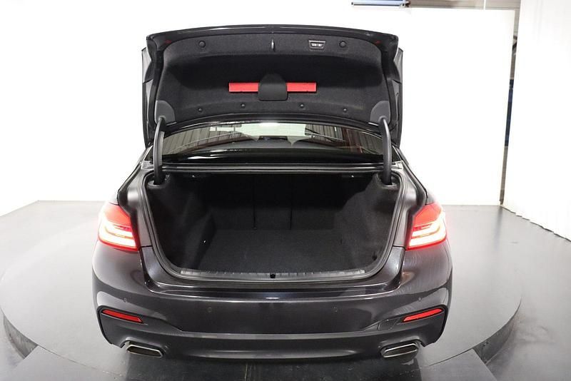 Gebraucht BMW 530 Comfort Edition 252 PS (185 kW) 2020 Grau Limousine