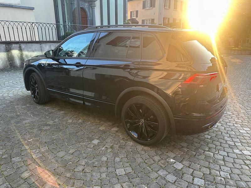 Gebraucht VW Tiguan R-line 244 PS (179 kW) 2021 SUV