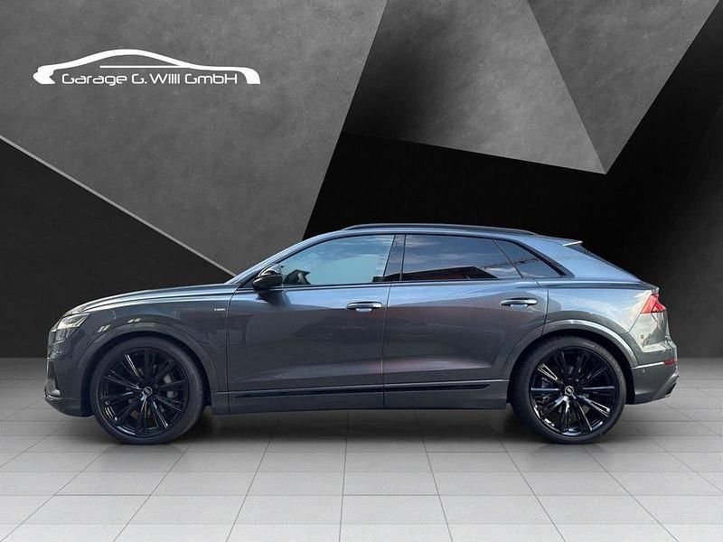 Gebraucht Audi Q8 S-Line 286 PS (210 kW) 2023 SUV
