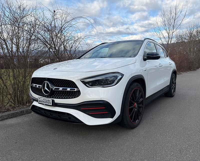 Gebraucht Mercedes GLA200 Edition 1 163 PS (119 kW) 2021 SUV