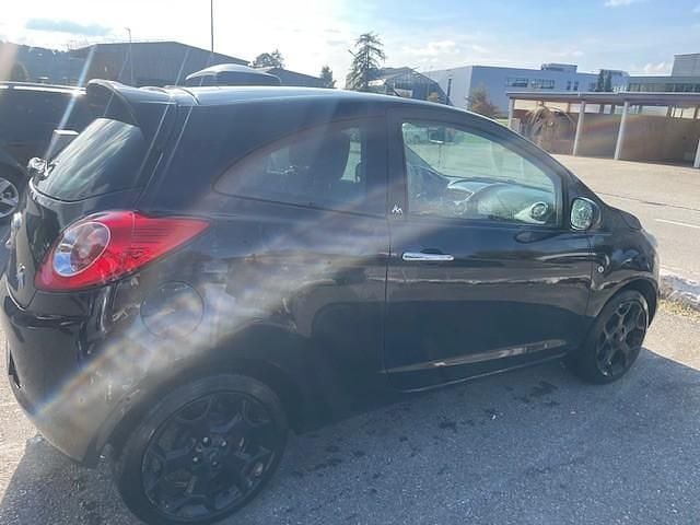 Gebraucht Ford Ka Titanium 69 PS (50 kW) 2012 Kleinwagen