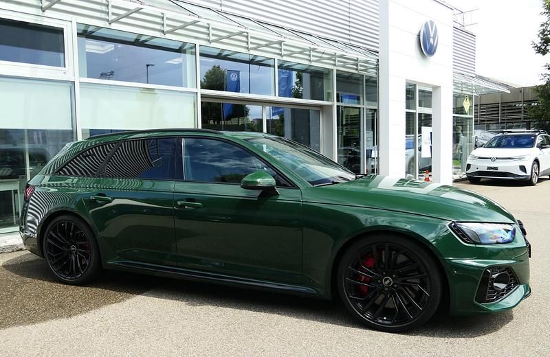 Gebraucht Audi RS4 Exclusive 450 PS (330 kW) 2022 Grün Kombi
