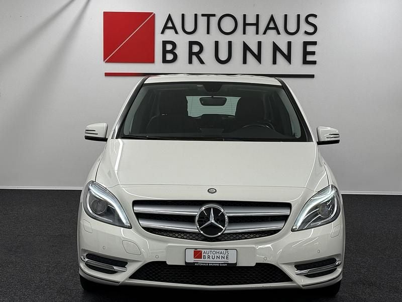 Gebraucht Mercedes B200 156 PS (114 kW) 2013 Van / Kleinbus