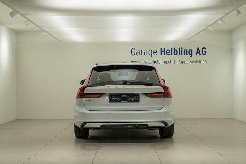 Gebraucht Volvo V90 Ultimate 310 PS (228 kW) 2023 Weiss Kombi