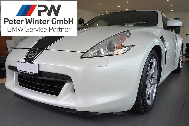 Weiss Gebraucht 2011 Nissan 370Z Pack Coupé | CHF 23’900 - Bild 1/4