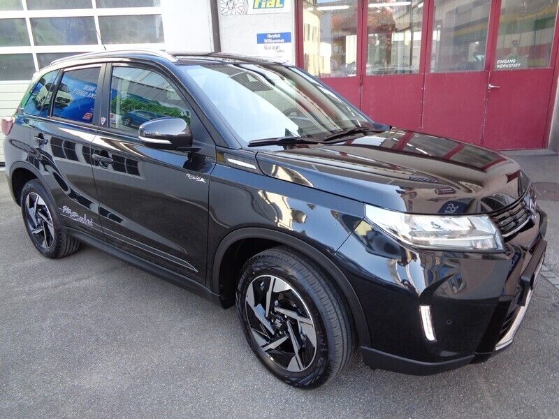 Gebraucht Suzuki Vitara 115 PS (84 kW) 2024 SUV