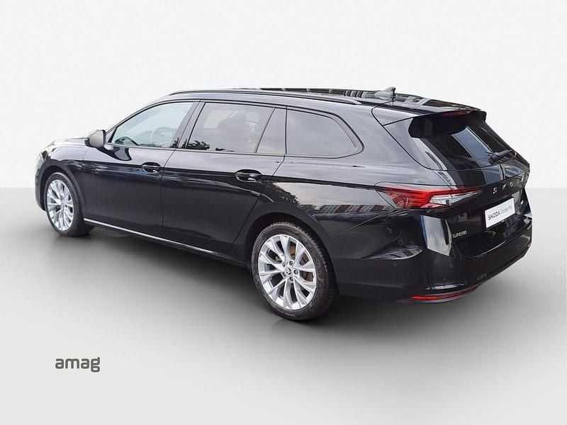 Gebraucht Skoda Superb Selection 193 PS (141 kW) 2024 Noir ébène, métallisée Kombi