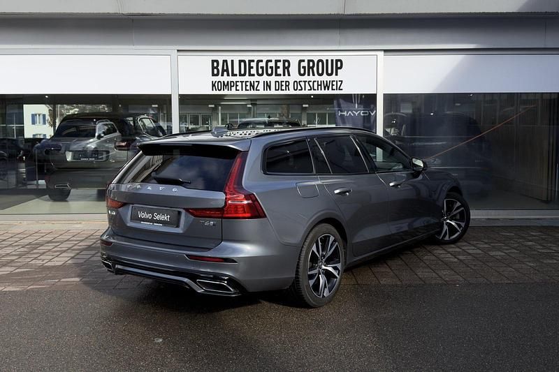Gebraucht Volvo V60 R-Design 341 PS (250 kW) 2020 Kombi