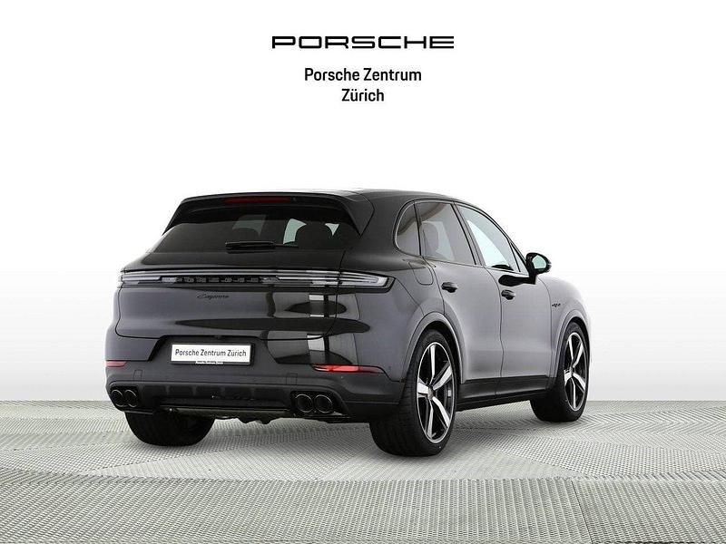 Gebraucht Porsche Cayenne 470 PS (345 kW) 2025 SUV