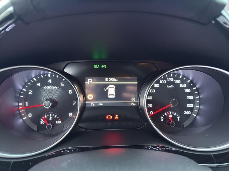 Neu Kia Ceed 140 PS (102 kW) 2025 Weiss Kleinwagen