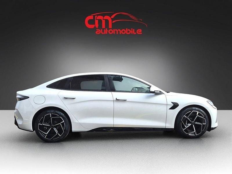 Neu BYD Seal Design 226 kW (308 PS) 2025 Weiss Limousine