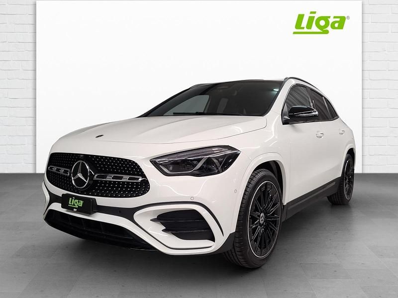 Neu Mercedes GLA200 Night 177 PS (130 kW) 2025 SUV
