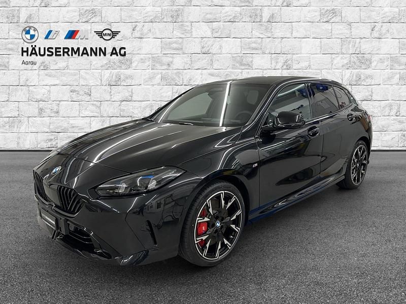 Schwarz Gebraucht 2024 BMW 120 M Sport Kleinwagen | CHF 56’130 (Teuer) - Bild 1/4