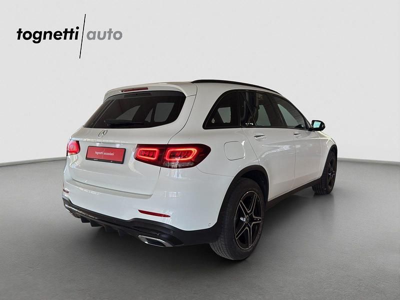 Gebraucht Mercedes GLC200 Night 197 PS (144 kW) 2022 SUV