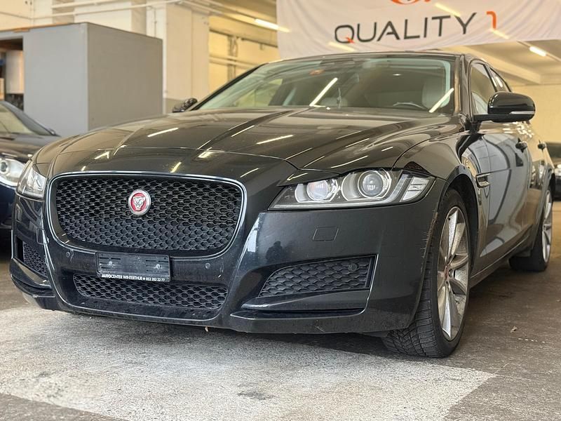 Gebraucht Jaguar XF Prestige 180 PS (132 kW) 2016