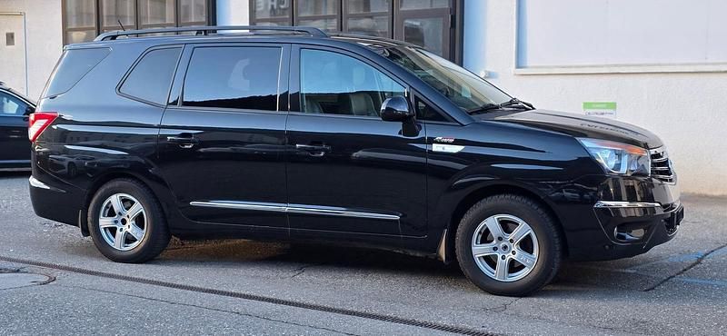 Gebraucht Ssangyong (KGM) Rodius Sapphire 155 PS (114 kW) 2013 Van / Kleinbus