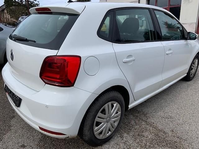 Gebraucht VW Polo Trendline 90 PS (66 kW) 2016