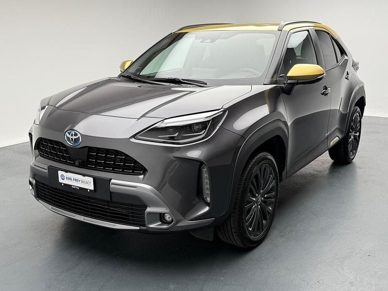 Grau Gebraucht 2023 Toyota Yaris Cross SUV | CHF 28’920 (Fairer Preis) - Bild 1/4