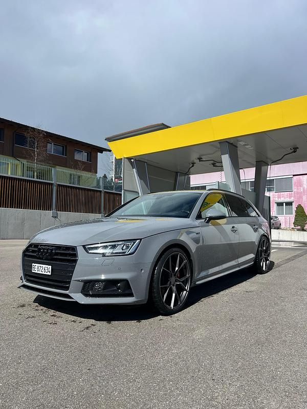 Gebraucht 2018 Audi S4 Kombi | CHF 19’999 (Etwas zu teuer) - Bild 1/4