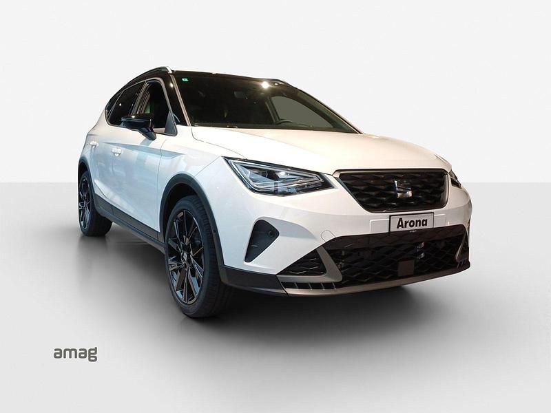 Neu Seat Arona 115 PS (84 kW) 2026 White  roof color midnight black SUV