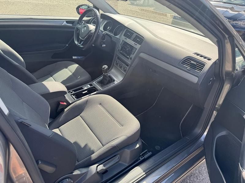 Gebraucht VW Golf VII Comfortline 110 PS (80 kW) 2014 Limousine