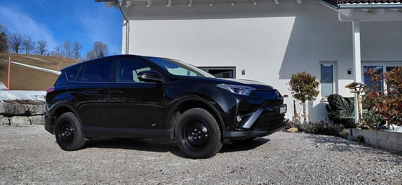 Gebraucht 2016 Toyota RAV4 Style | CHF 14’990 (Fairer Preis) - Bild 1/4