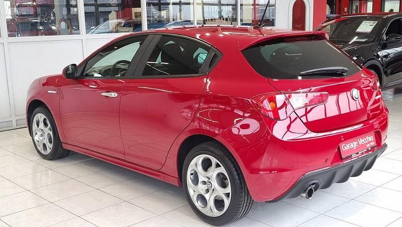 Gebraucht Alfa Romeo Giulietta 150 PS (110 kW) 2018 Limousine