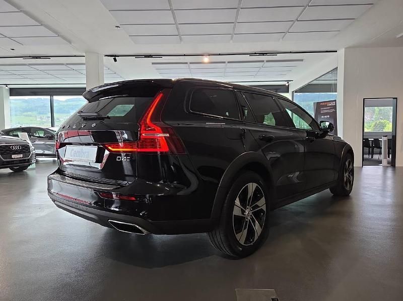Gebraucht Volvo V60 CC 190 PS (139 kW) 2019 Kombi