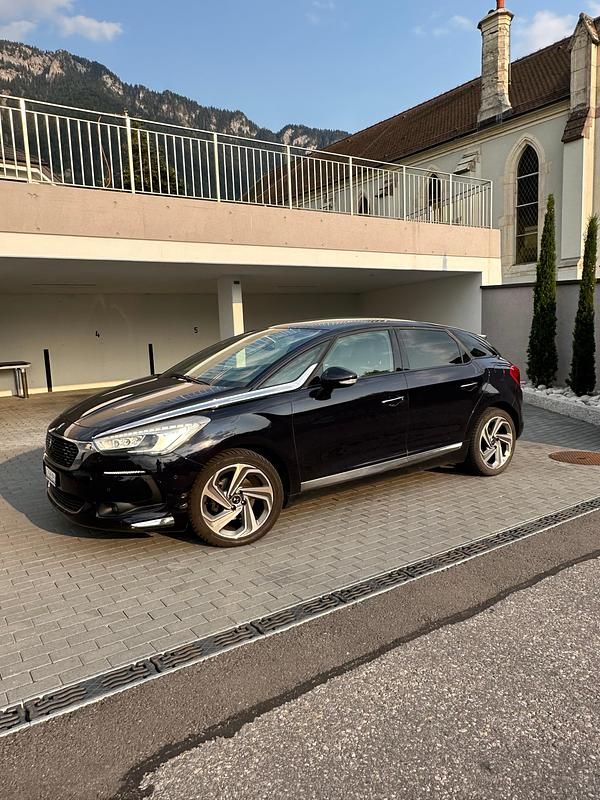 Gebraucht 2015 DS Automobiles DS5 So Chic Kleinwagen | CHF 9’000 (Fairer Preis) - Bild 1/4