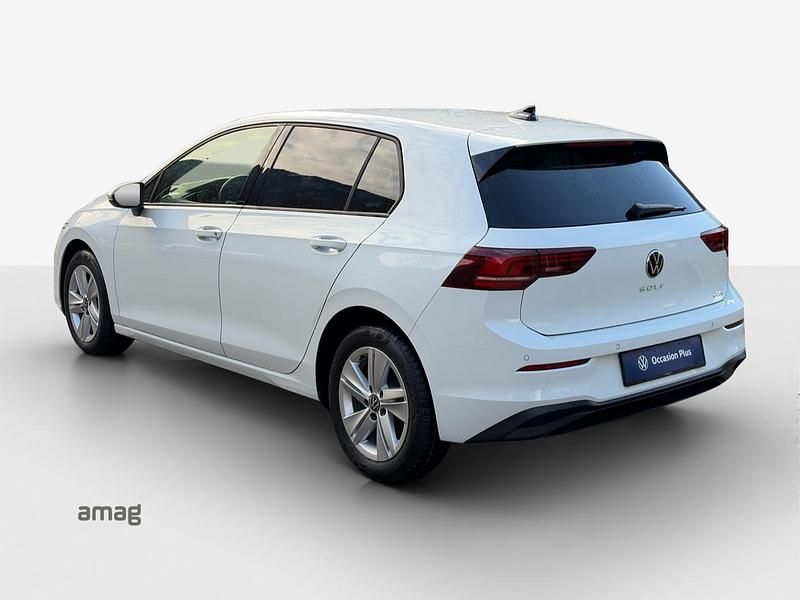 Gebraucht VW Golf VIII Basis 115 PS (84 kW) 2024 Pure white uni Limousine