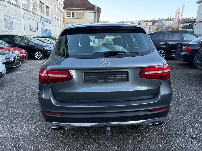 Gebraucht Mercedes GLC250 211 PS (155 kW) 2017
